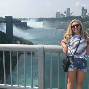 Meet your Posher, Vic